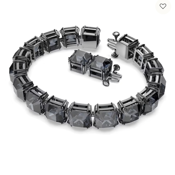 🌹Millenia bracelet Square cut Gray Crystals